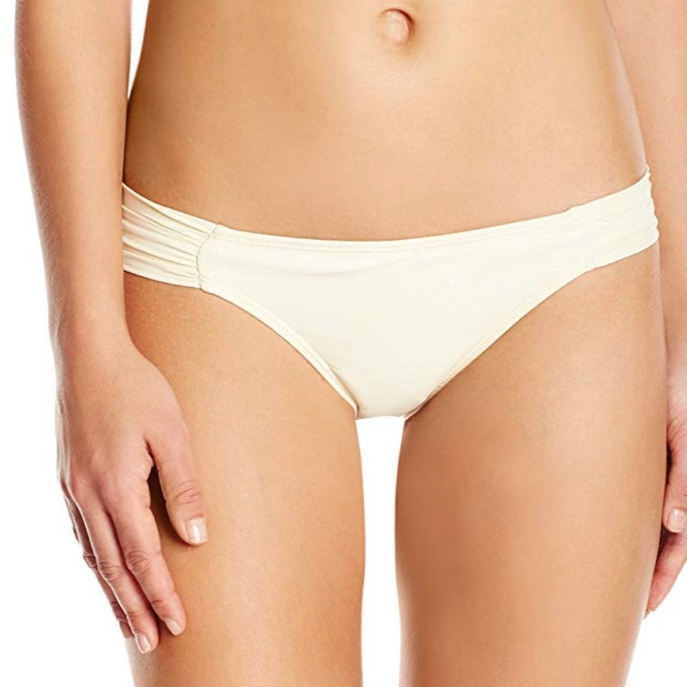 Nwt‎ PILYQ Low-rise bikini bottom w/ shirred sides